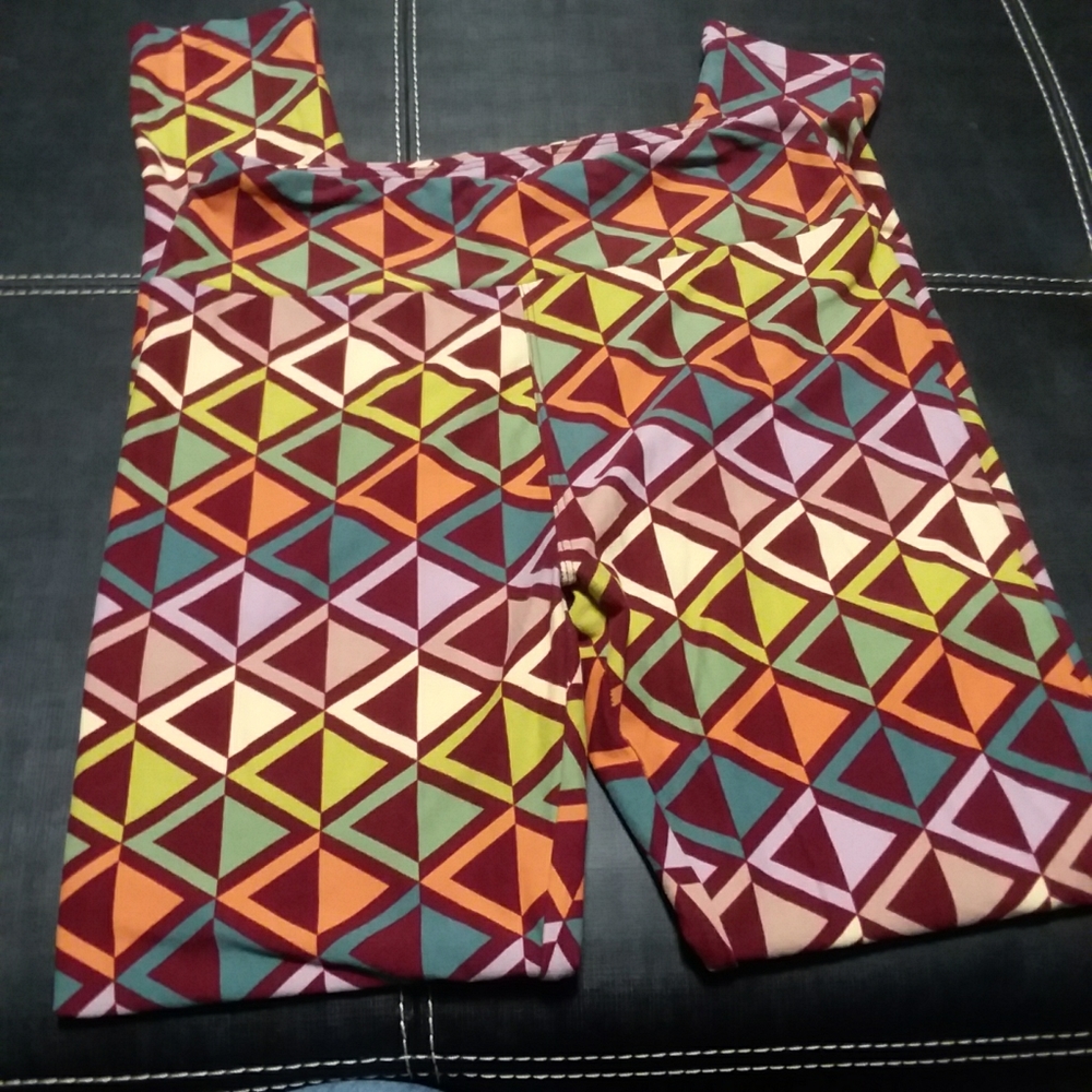 LuLaRoe - Picture 2 of 3